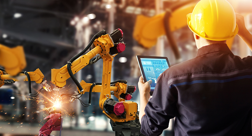 Five Benefits of Implementing Manufacturing Software